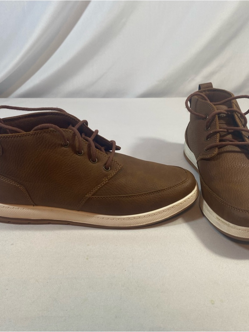 G.H. BASS & CO ATWATER MENS • US SIZE 9.5 • WX B BROWN CHUKKA BOOT • NWOB